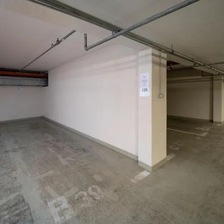 Apartament Garden Palace 228 *