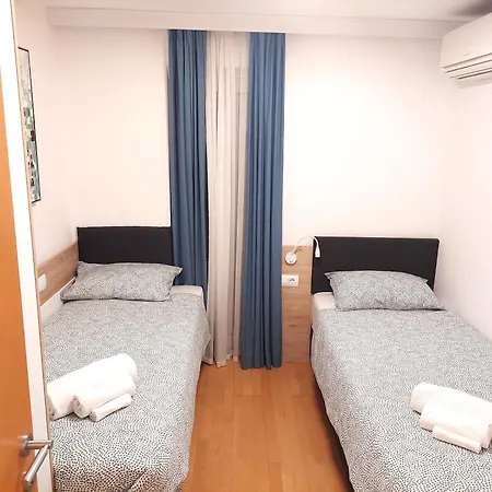 Apartament Garden Palace 228 Umag